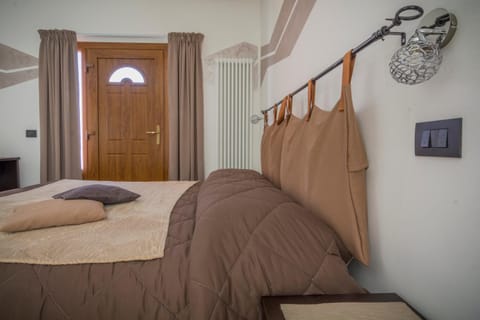 Shower, Toilet, Garden, TV and multimedia, Pets, Area and facilities