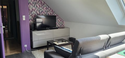 TV and multimedia, Seating area