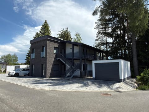 Property building, Facade/entrance