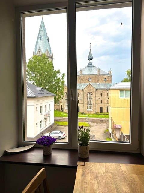 Day, Landmark view