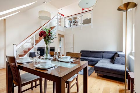 Living room, Seating area, Dining area