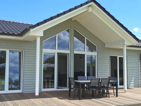 Property building, Patio, Day, View (from property/room), Balcony/Terrace, Dining area