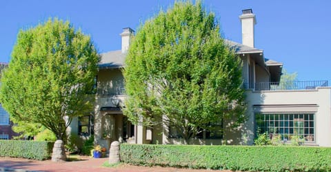 Facade/entrance, Street view