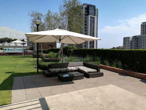 Garden, Balcony/Terrace