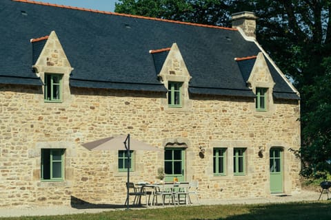 Property building, Day