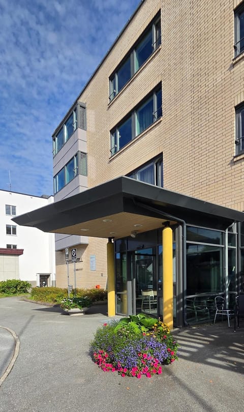 Property building, Facade/entrance