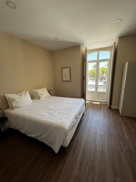 Bed, Bedroom, wardrobe