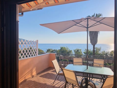 Balcony/Terrace, Balcony/Terrace