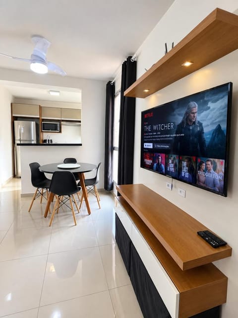 TV and multimedia, Kitchen or kitchenette, Dining area