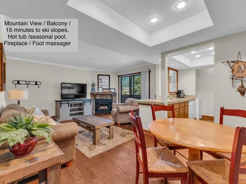 TV and multimedia, Living room, Dining area, Evening entertainment
