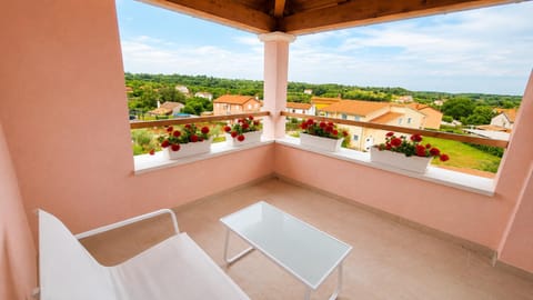 Balcony/Terrace, Balcony/Terrace