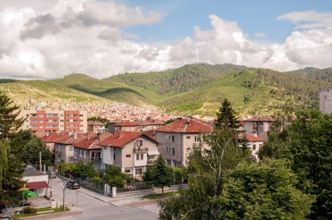 City view, Mountain view, Street view