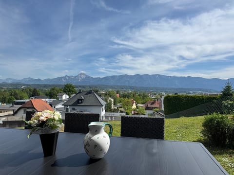 Day, Natural landscape, Garden, View (from property/room), Balcony/Terrace, Balcony/Terrace, Dining area, Mountain view