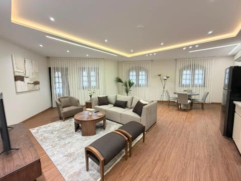 Communal lounge/ TV room, TV and multimedia, Living room, Seating area