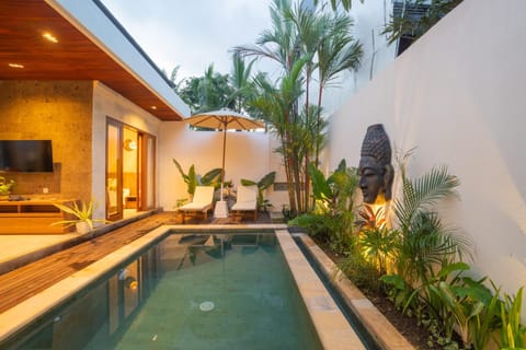 Pool view, Swimming pool, Swimming pool