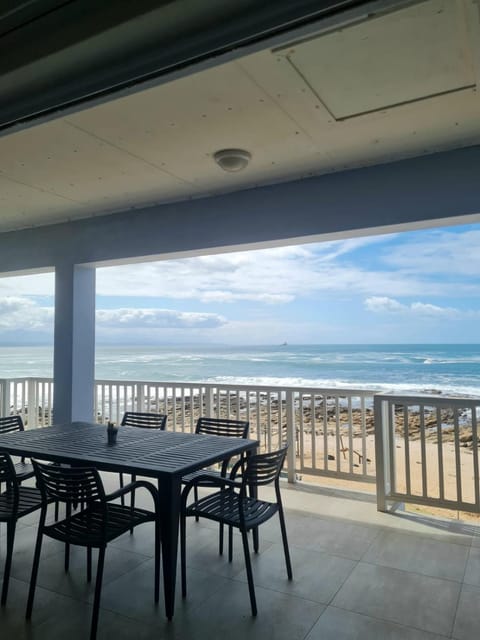 Day, View (from property/room), Balcony/Terrace, Beach, Sea view