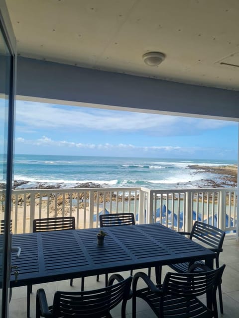 Day, View (from property/room), Balcony/Terrace, Beach, Sea view