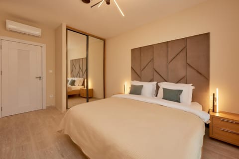 Bed, Bedroom, wardrobe