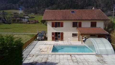Property building, Swimming pool