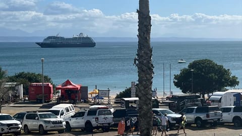 Day, Sea view, Location