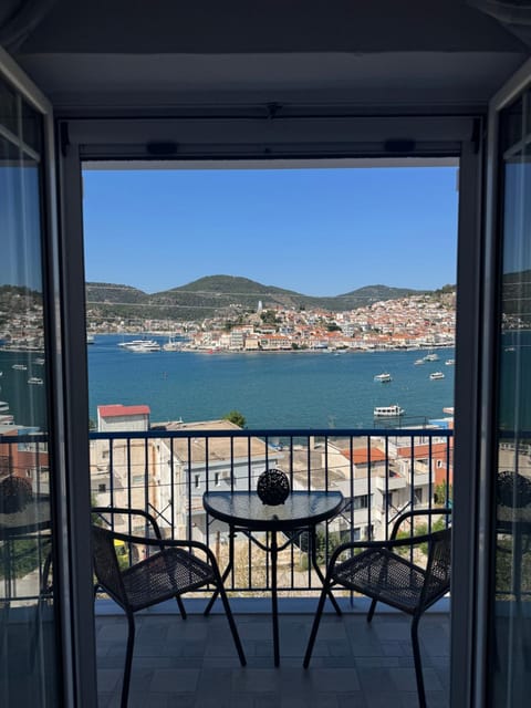 View (from property/room), Balcony/Terrace, Sea view