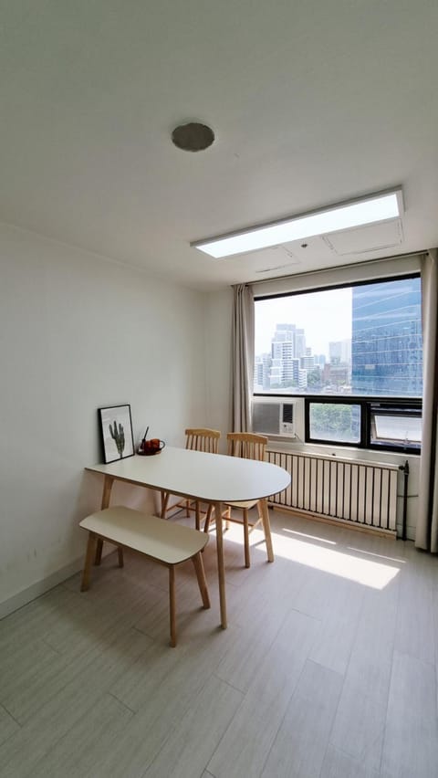 View (from property/room), Living room, Dining area