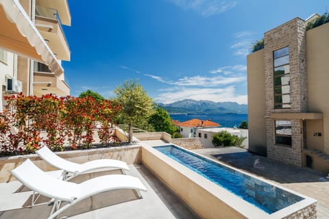 Property building, Balcony/Terrace, Mountain view, Sea view, Swimming pool
