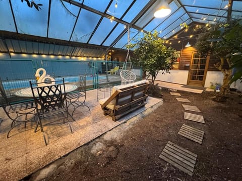 Balcony/Terrace, Seating area, Swimming pool