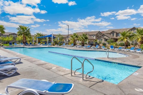 Swimming pool, Family