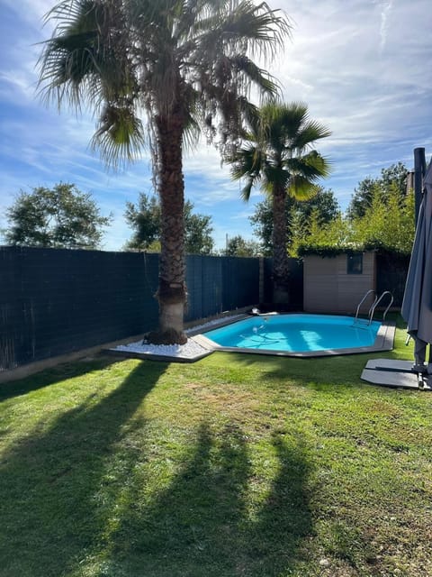 Garden, Swimming pool