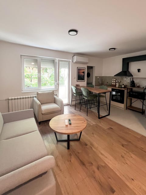 Kitchen or kitchenette, Living room, Dining area