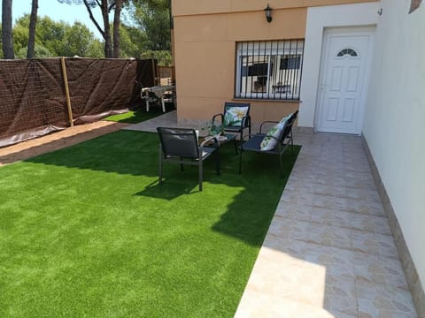 Garden, Balcony/Terrace