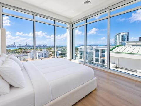 Bed, View (from property/room), Bedroom