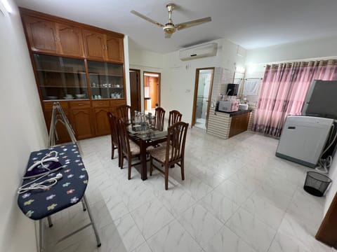 Dining area, Dinner