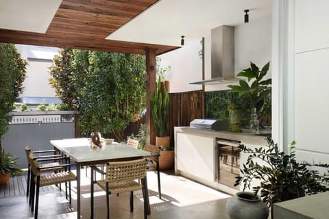 Patio, BBQ facilities, Garden, Dining area, Garden view