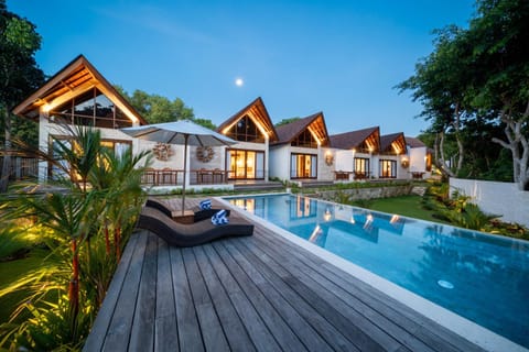 Property building, Patio, Night, Natural landscape, Balcony/Terrace, Garden view, Pool view, Swimming pool, Swimming pool