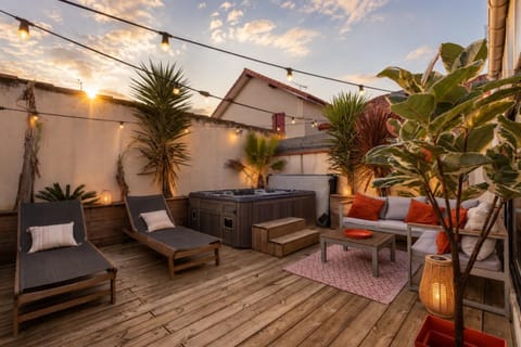 Patio, Hot Tub, Hot Tub, Balcony/Terrace, Balcony/Terrace