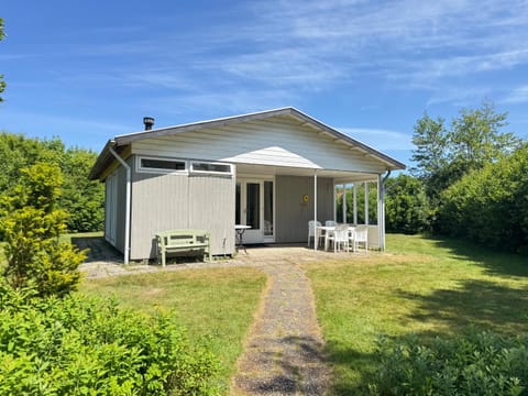 Property building, Spring, Day, Garden, Garden view