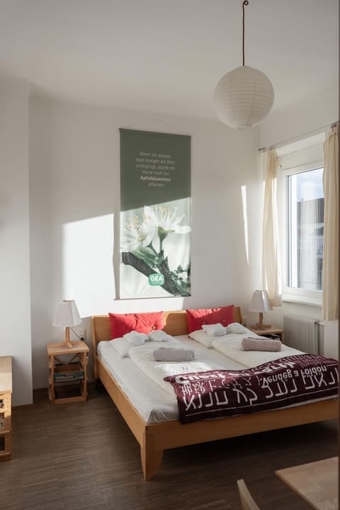 Photo of the whole room, Bedroom