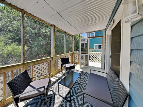 Patio, Seating area