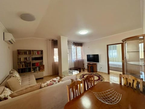 Library, TV and multimedia, Living room, Seating area