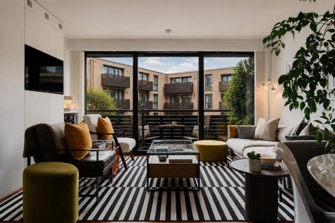Balcony/Terrace, Living room, Seating area, Evening entertainment