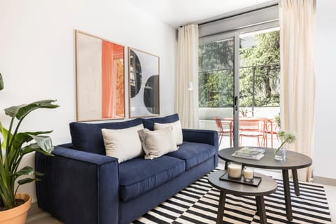 Living room, Lounge or bar