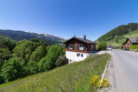Property building, Facade/entrance, Off site