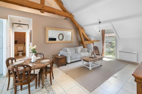 Living room, Garden view