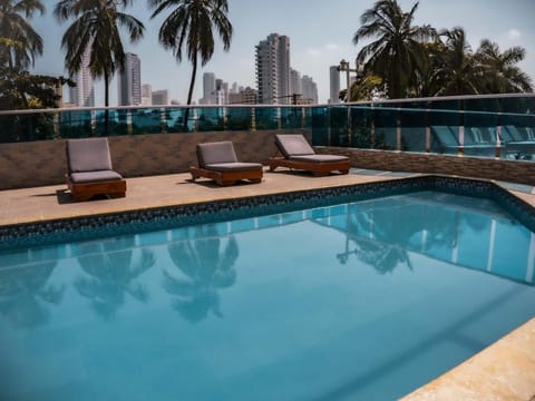 Swimming pool, Swimming pool