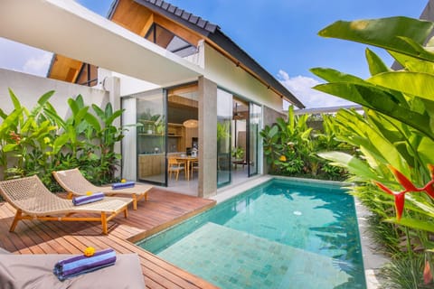 Property building, Swimming pool