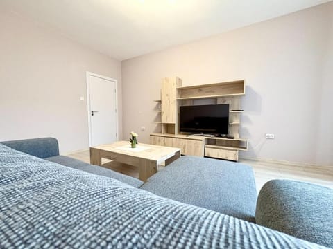 TV and multimedia, Seating area