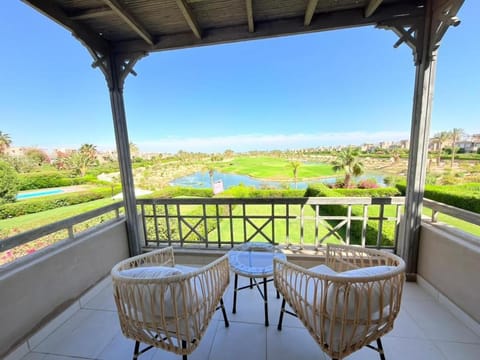 Spring, Day, Garden, View (from property/room), Balcony/Terrace, Garden view