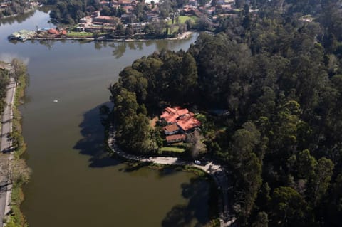 Nearby landmark, Neighbourhood, Bird's eye view, Lake view